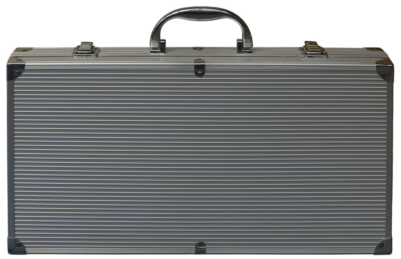 ChatGPTの導入事例を他のAIと比較するとどんな違いがある？